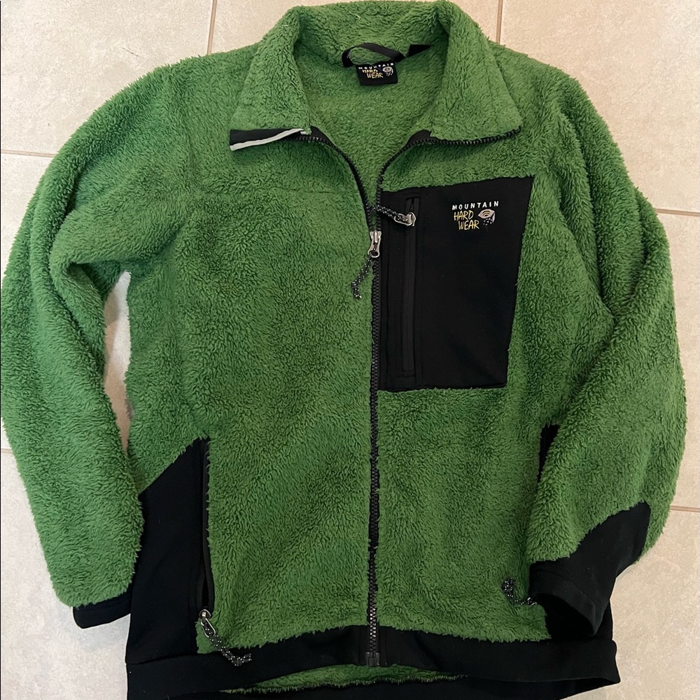 Mountain hardware jacket